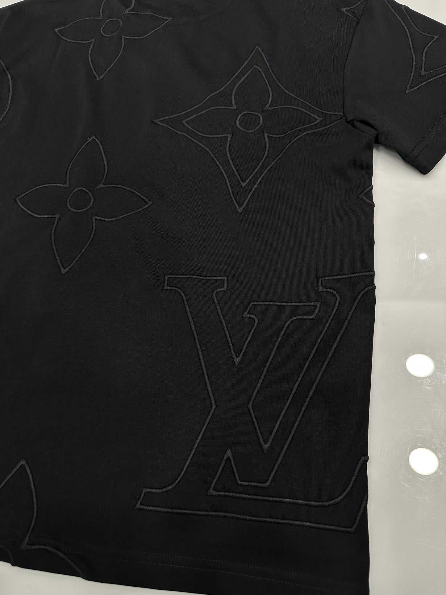 T-shirt LV - 1043 (ss25)