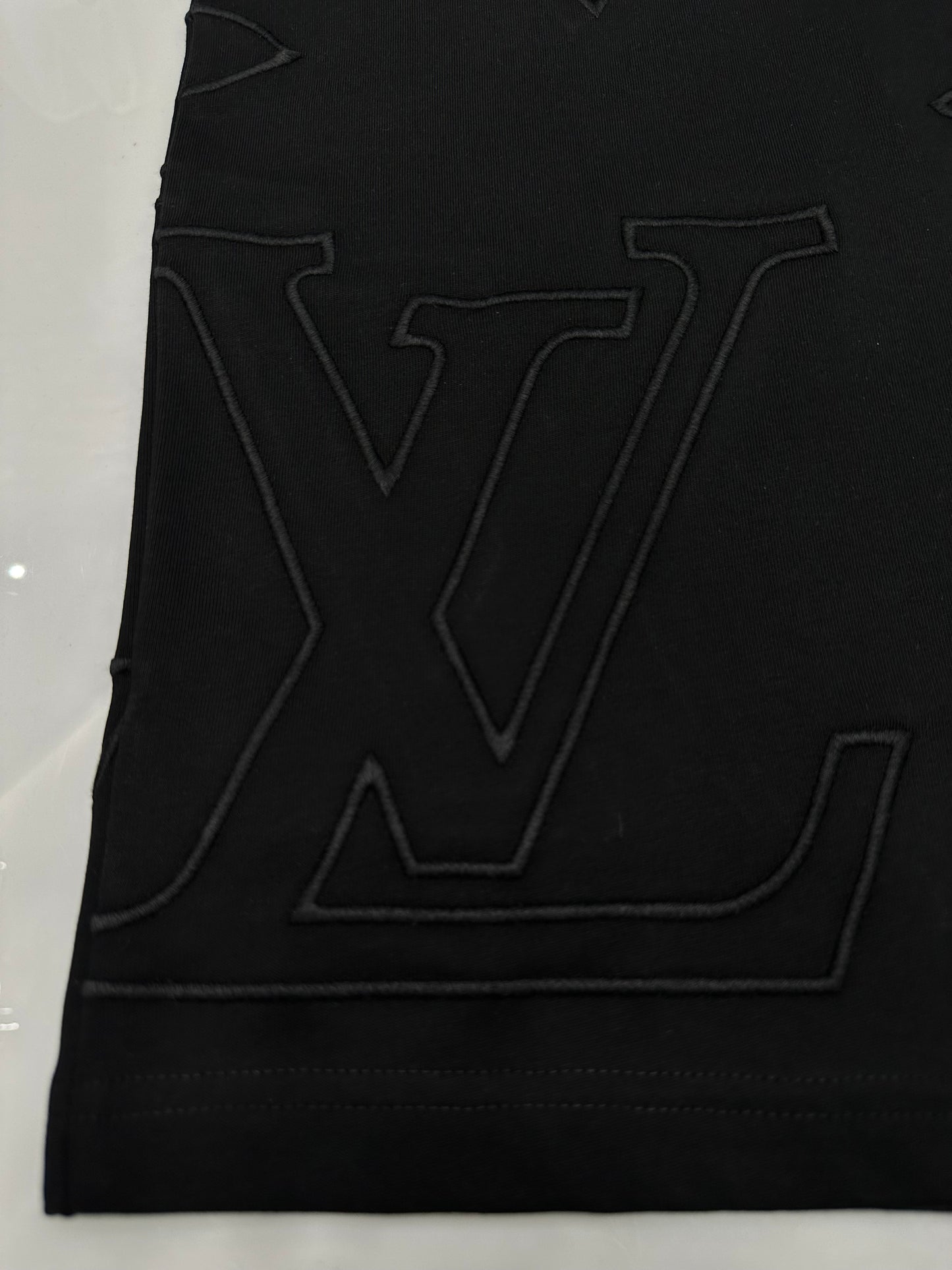 T-shirt LV - 1043 (ss25)