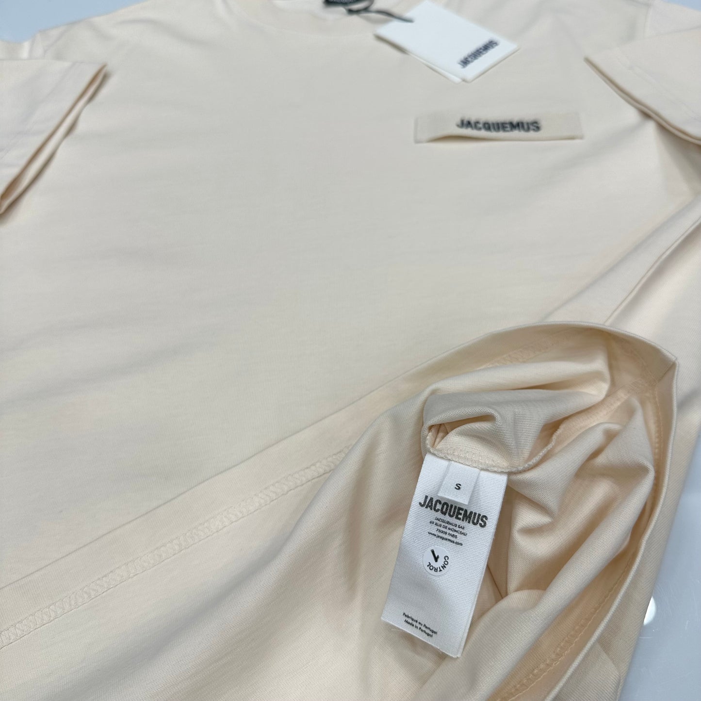T-shirt Jacquemus 1165 (ss25)
