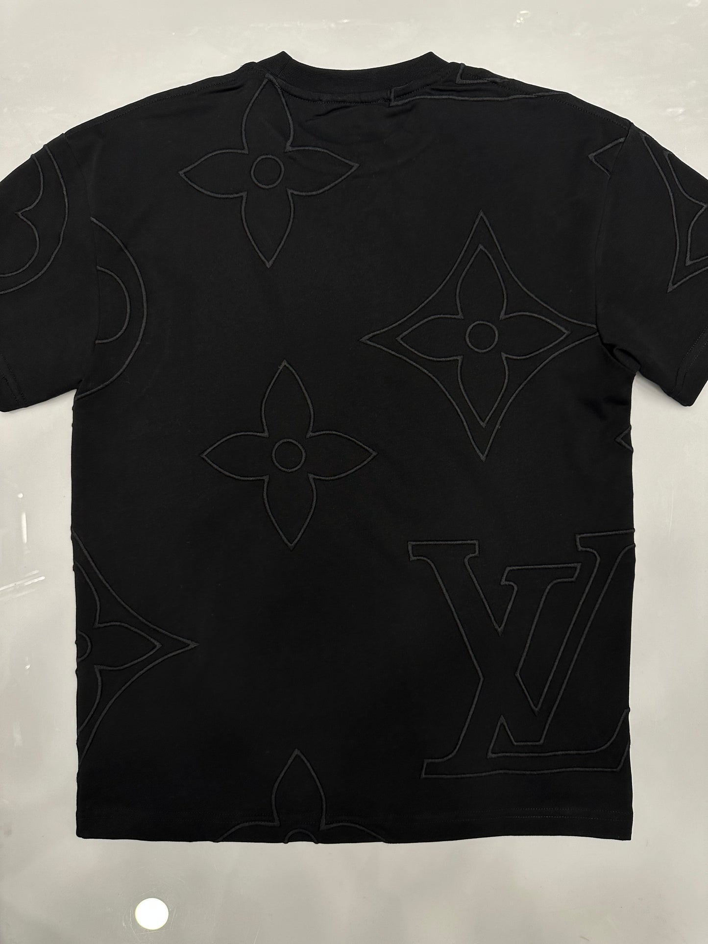 T-shirt LV - 1043 (ss25)