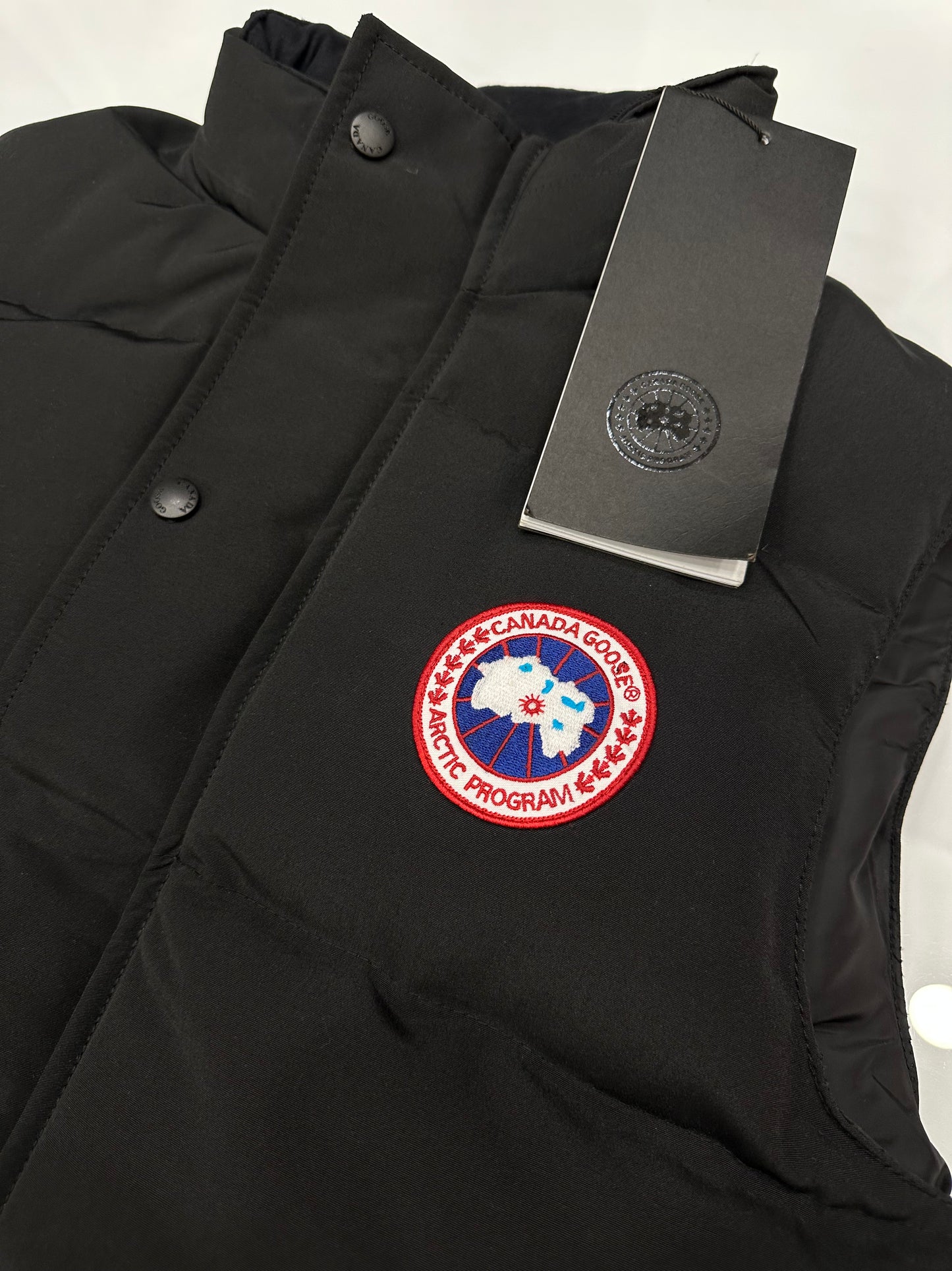Αμάνικο Γιλέκο Canada Goose 3001