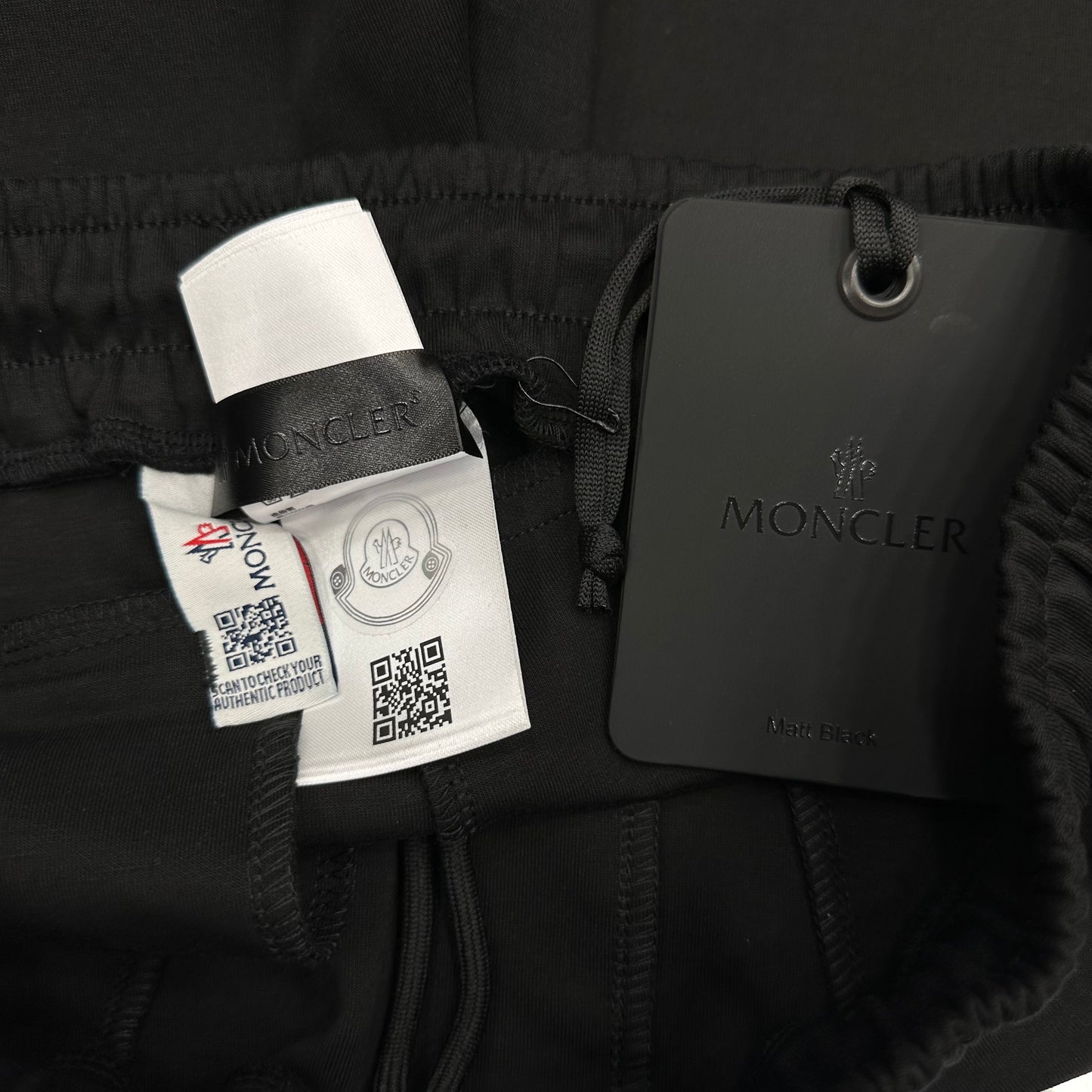 Βερμούδα Moncler 18002 (ss25)