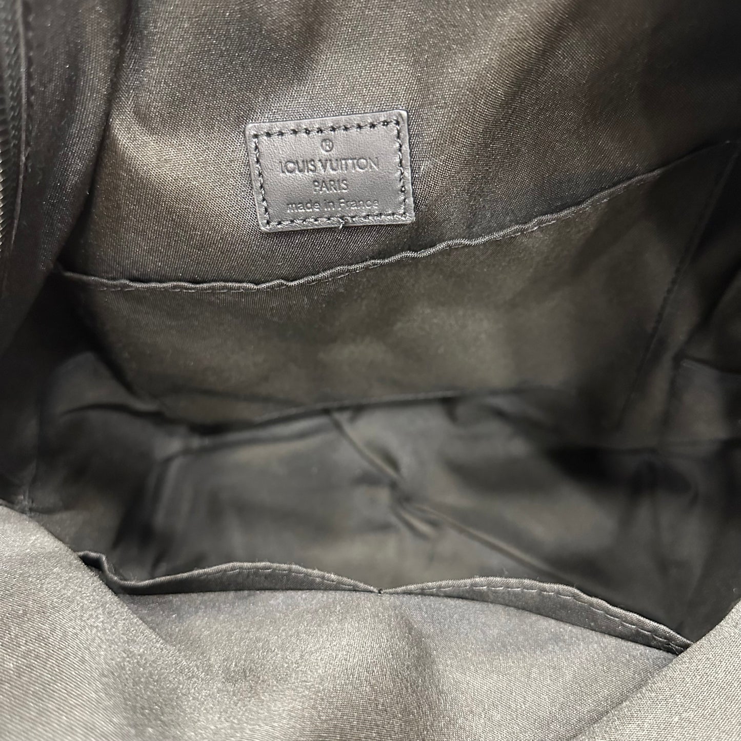 Δερμάτινο Σακίδιο LV 21018 SS26