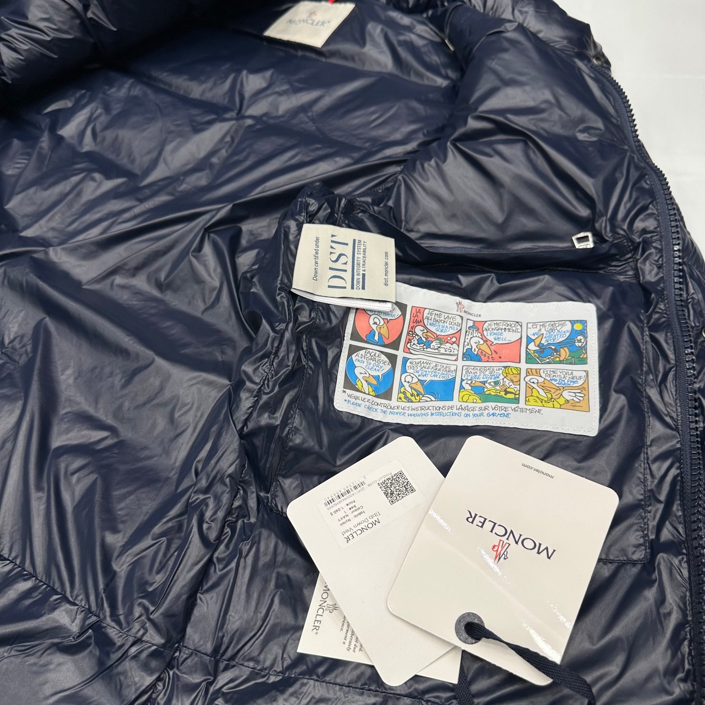Αμάνικο Γιλέκο Moncler 3005 (ss25)